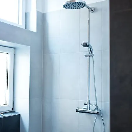 Zentrales & Modernes City-apartment Διαμέρισμα *