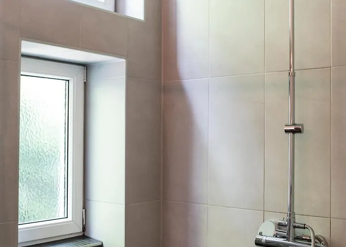 Zentrales & Modernes City-apartment - Free Parking & Bikes Apartamento